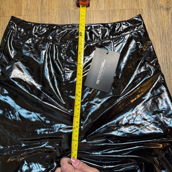 PrettyLittleThing Shiny Black Vinyl Faux Leather Faux Latex Sexy Pants NWT - Picture 6 of 12